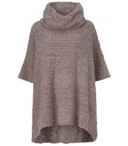 Strikket poncho fra Gustav
